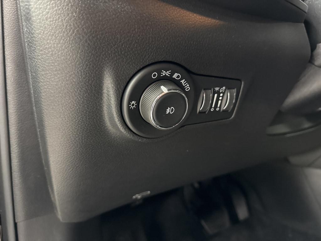 new 2025 Jeep Compass car, priced at $35,462
