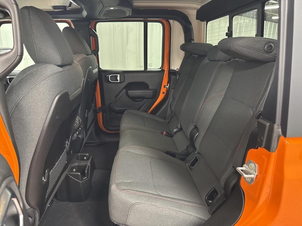 new 2025 Jeep Gladiator car, priced at $49,728