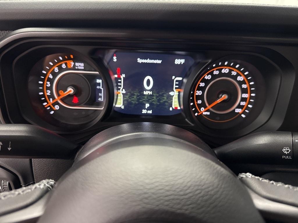 new 2025 Jeep Gladiator car, priced at $49,728