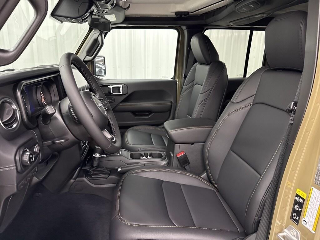 new 2025 Jeep Gladiator car, priced at $44,110