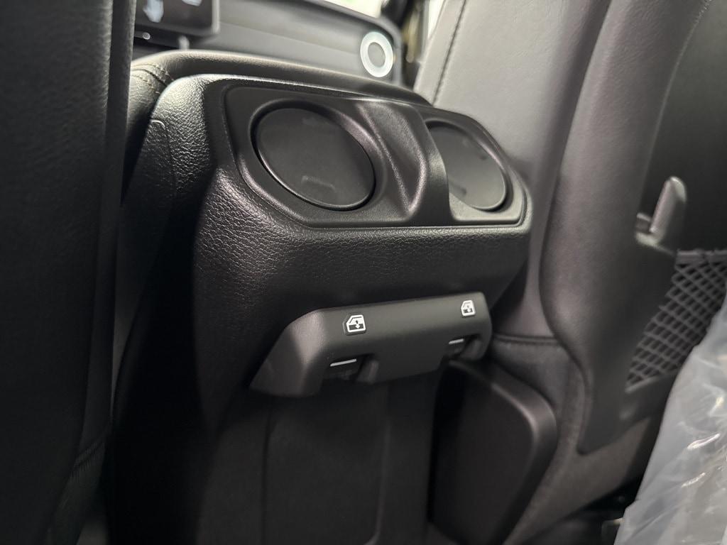 new 2025 Jeep Gladiator car, priced at $44,110