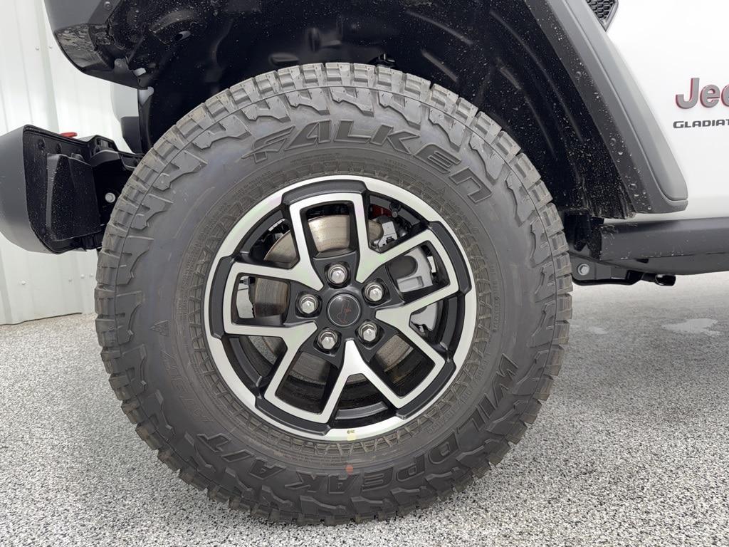 new 2025 Jeep Gladiator car, priced at $50,241