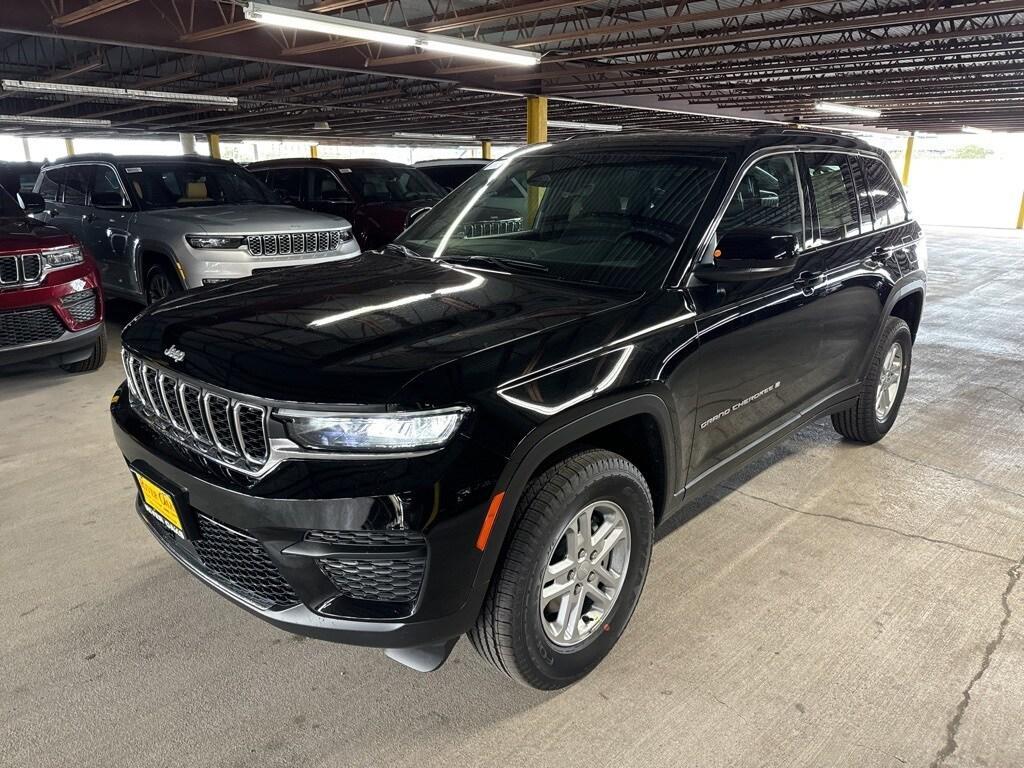 new 2025 Jeep Grand Cherokee car, priced at $38,823