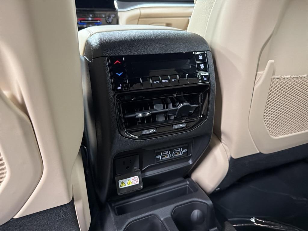 new 2025 Jeep Grand Cherokee L car, priced at $50,335