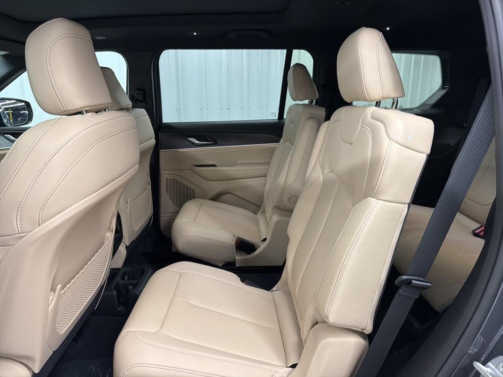 new 2025 Jeep Grand Cherokee L car, priced at $50,335