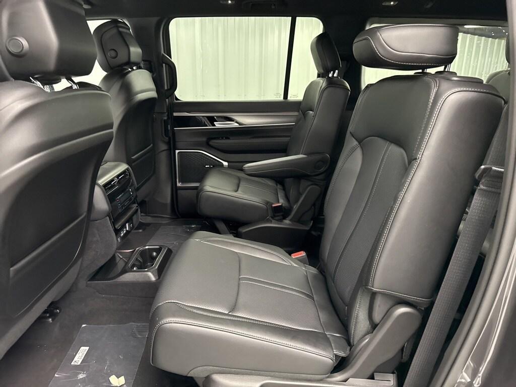 new 2025 Jeep Wagoneer car, priced at $70,199