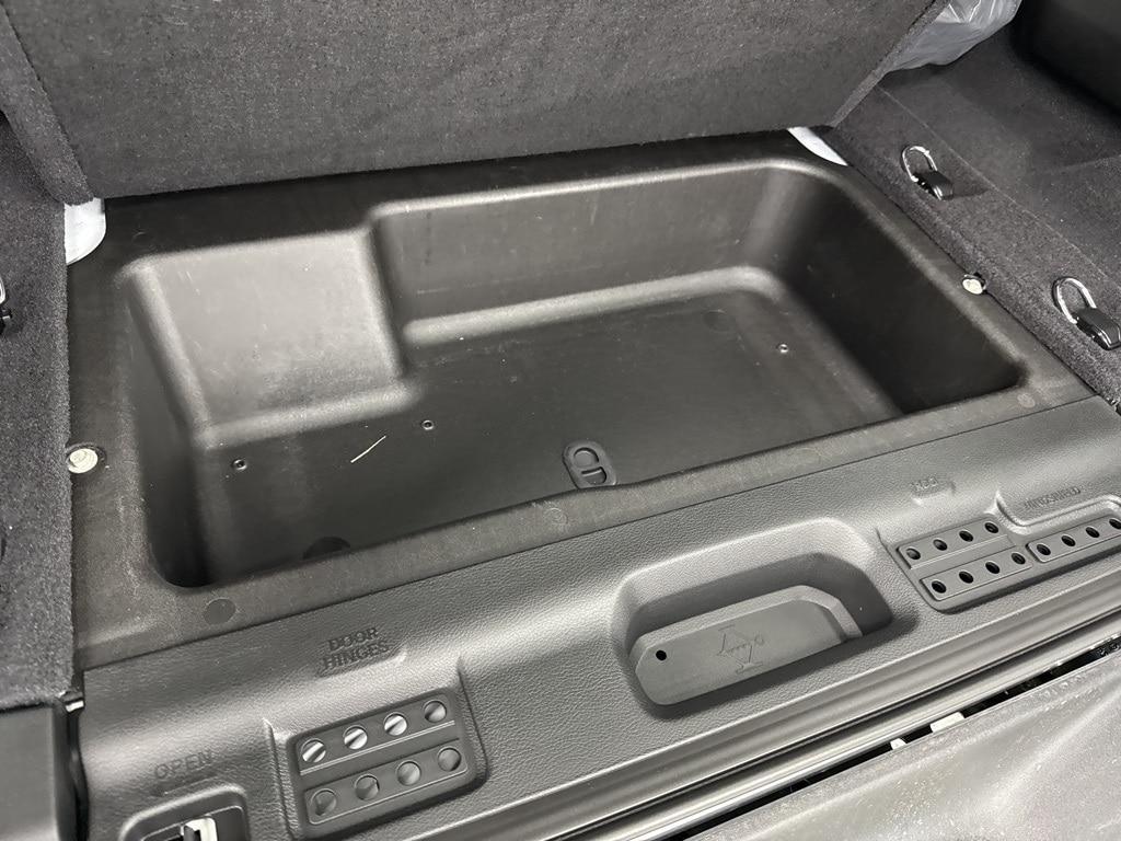 new 2025 Jeep Wrangler car, priced at $44,676