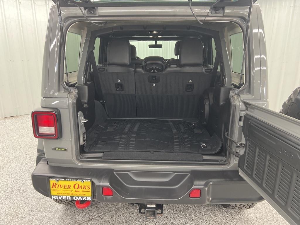 used 2022 Jeep Wrangler Unlimited car, priced at $41,675