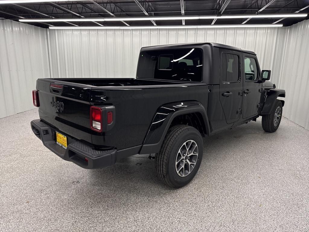 new 2025 Jeep Gladiator car, priced at $46,154