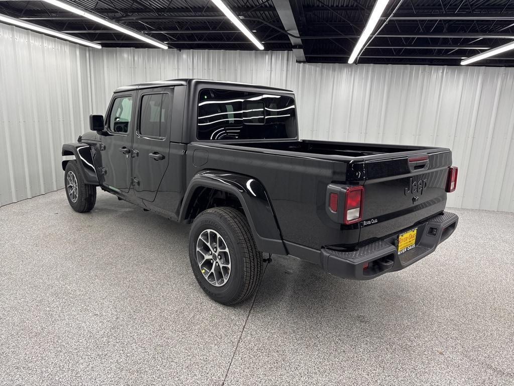 new 2025 Jeep Gladiator car, priced at $46,154