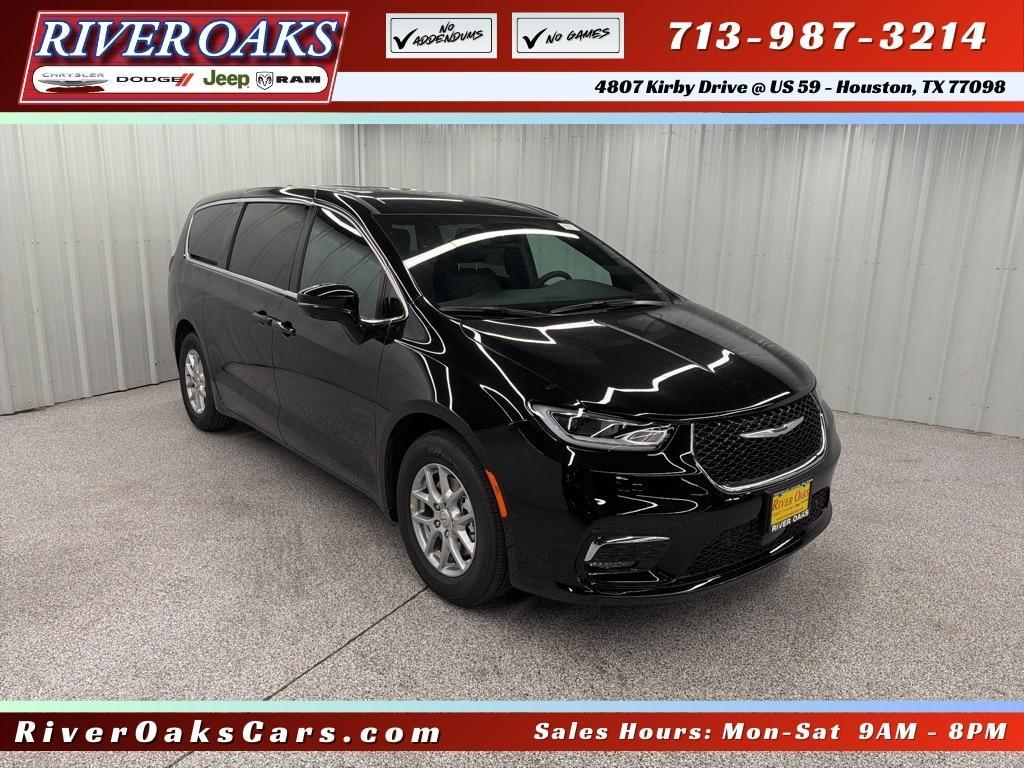 new 2026 Chrysler Pacifica car, priced at $43,728