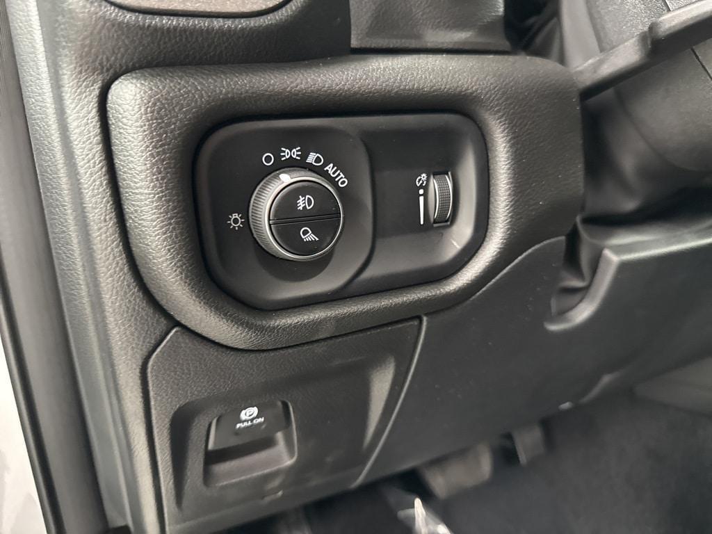 new 2025 Ram 1500 car, priced at $40,767