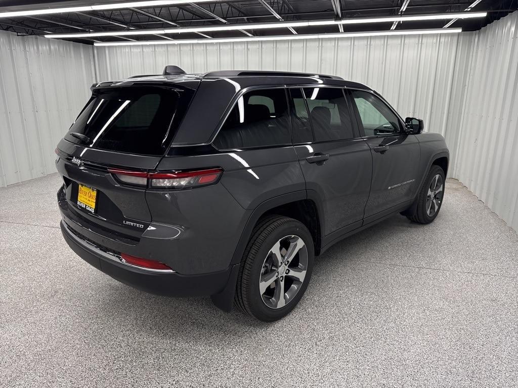 new 2025 Jeep Grand Cherokee car, priced at $47,157