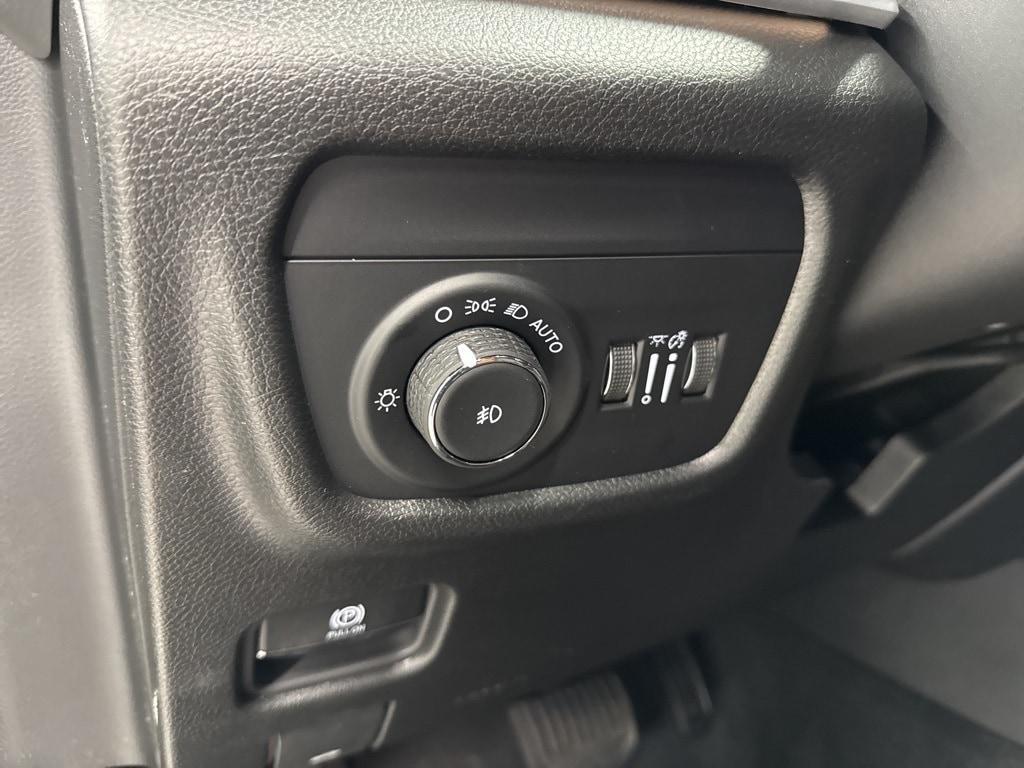 new 2025 Jeep Grand Cherokee car, priced at $47,157