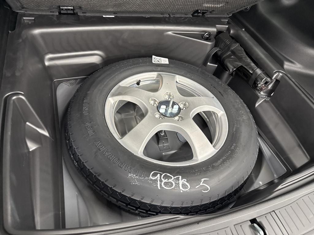 new 2025 Jeep Grand Cherokee car, priced at $47,157