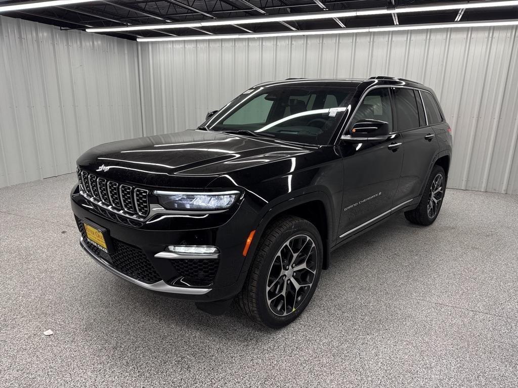 new 2025 Jeep Grand Cherokee car, priced at $67,125