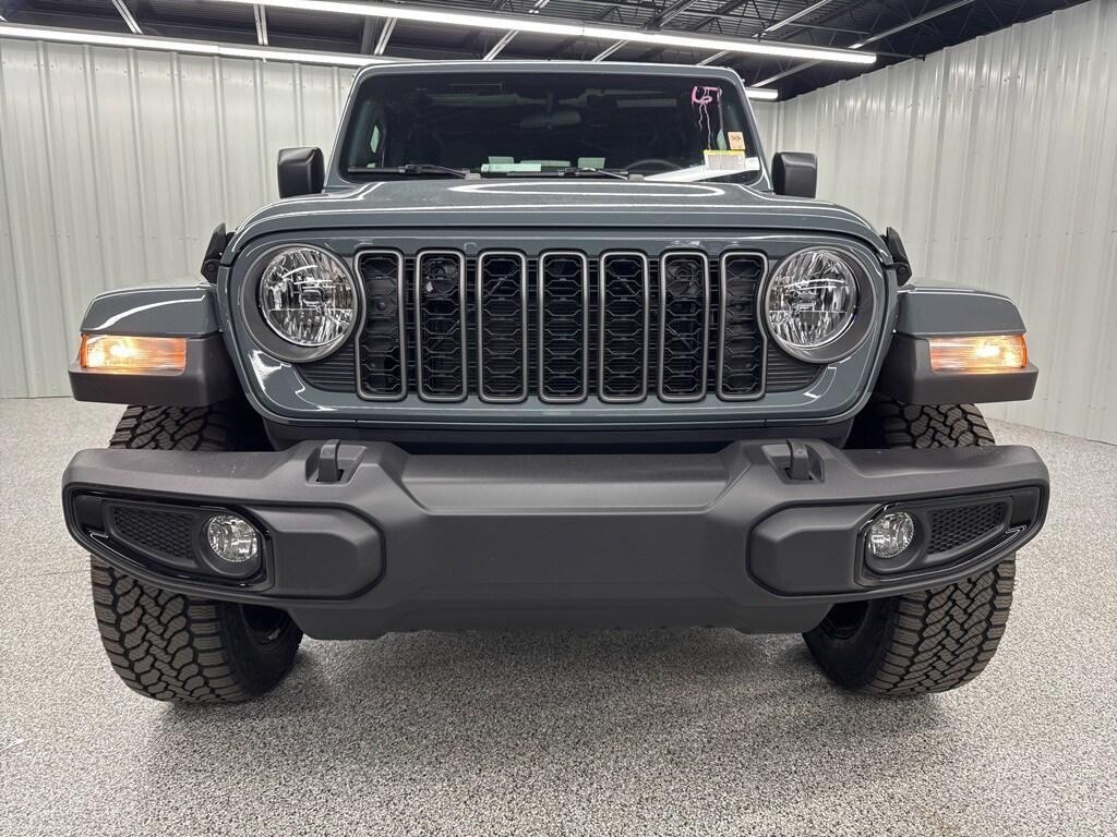 new 2025 Jeep Gladiator car, priced at $42,608