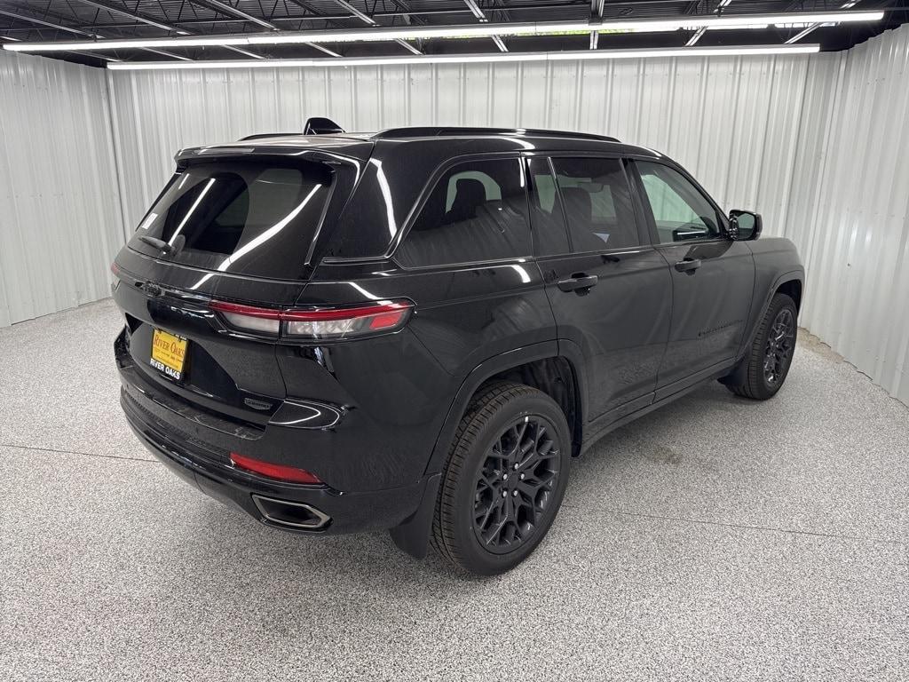 new 2025 Jeep Grand Cherokee car, priced at $59,635