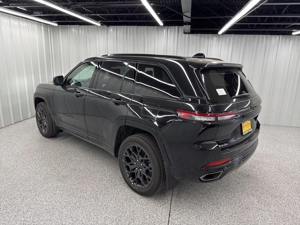 new 2025 Jeep Grand Cherokee car, priced at $59,635