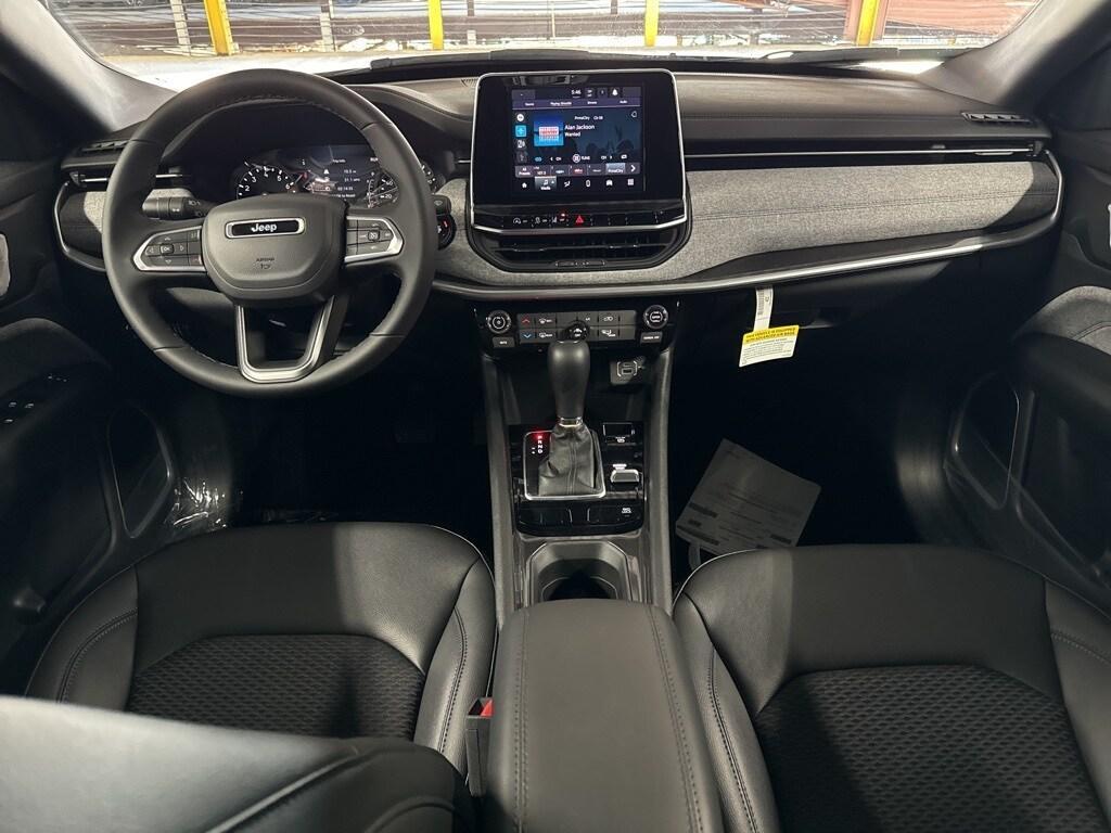 new 2025 Jeep Compass car, priced at $28,638
