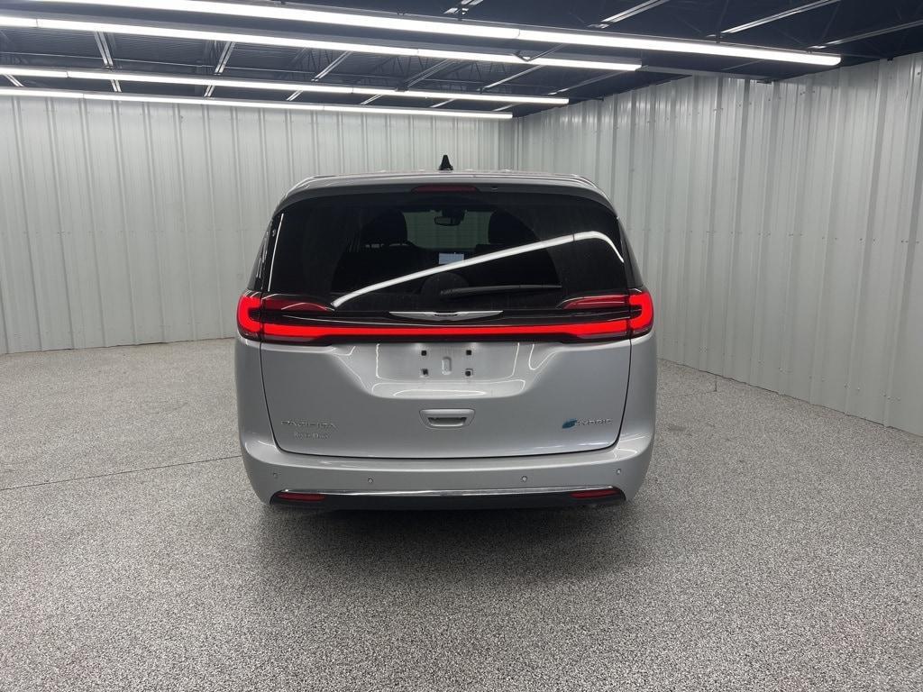 used 2023 Chrysler Pacifica Hybrid car, priced at $34,817