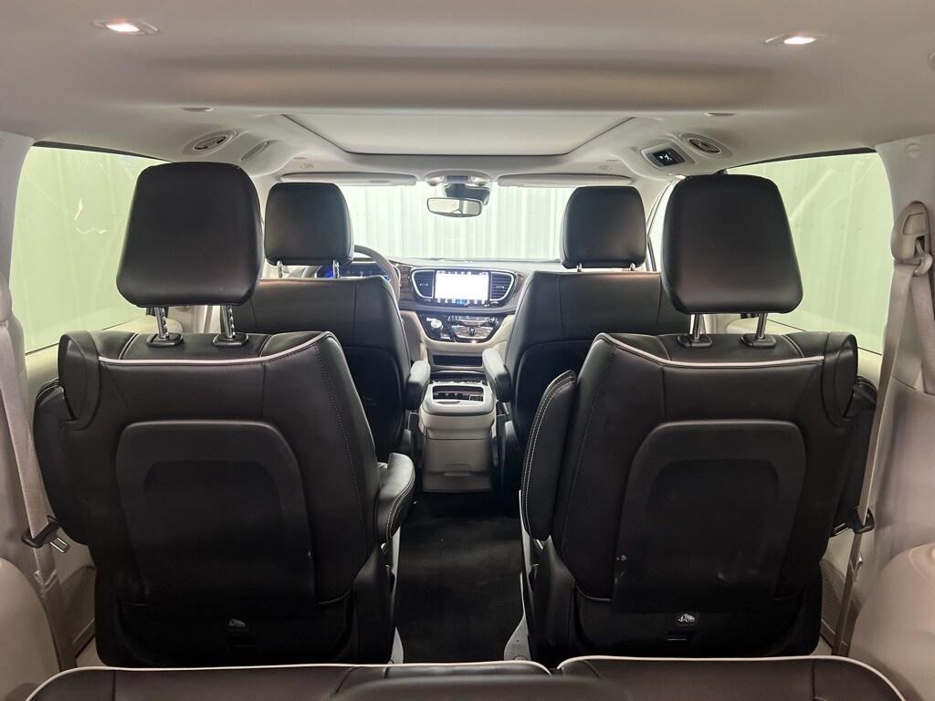 used 2023 Chrysler Pacifica Hybrid car, priced at $34,817