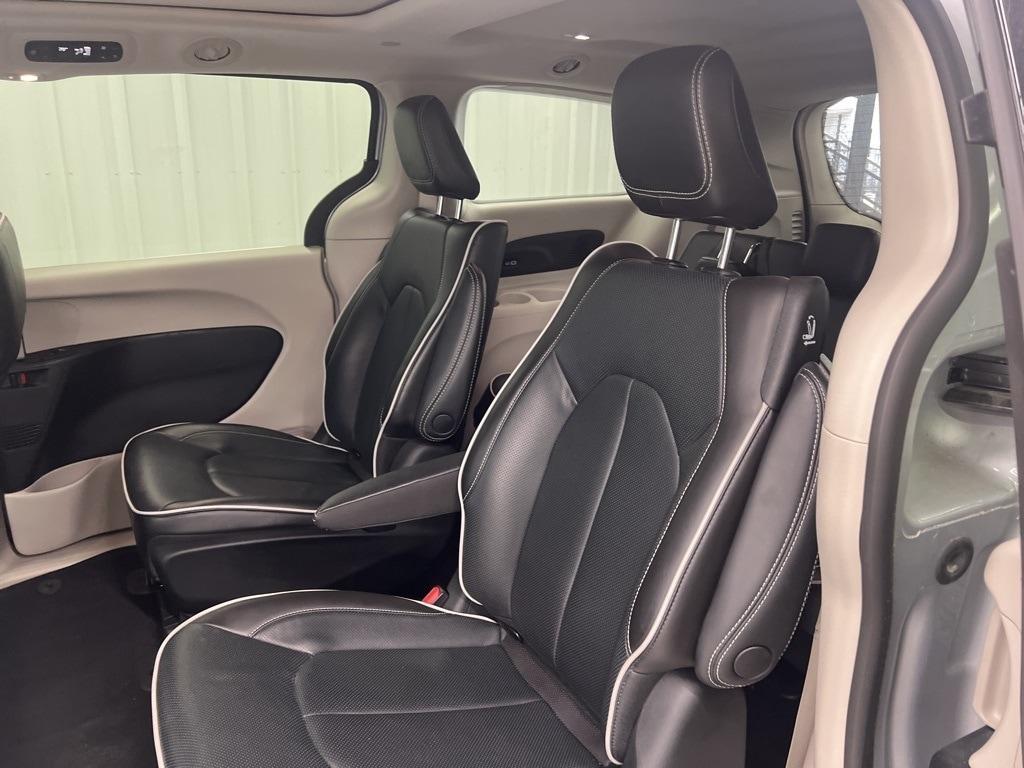used 2023 Chrysler Pacifica Hybrid car, priced at $34,817