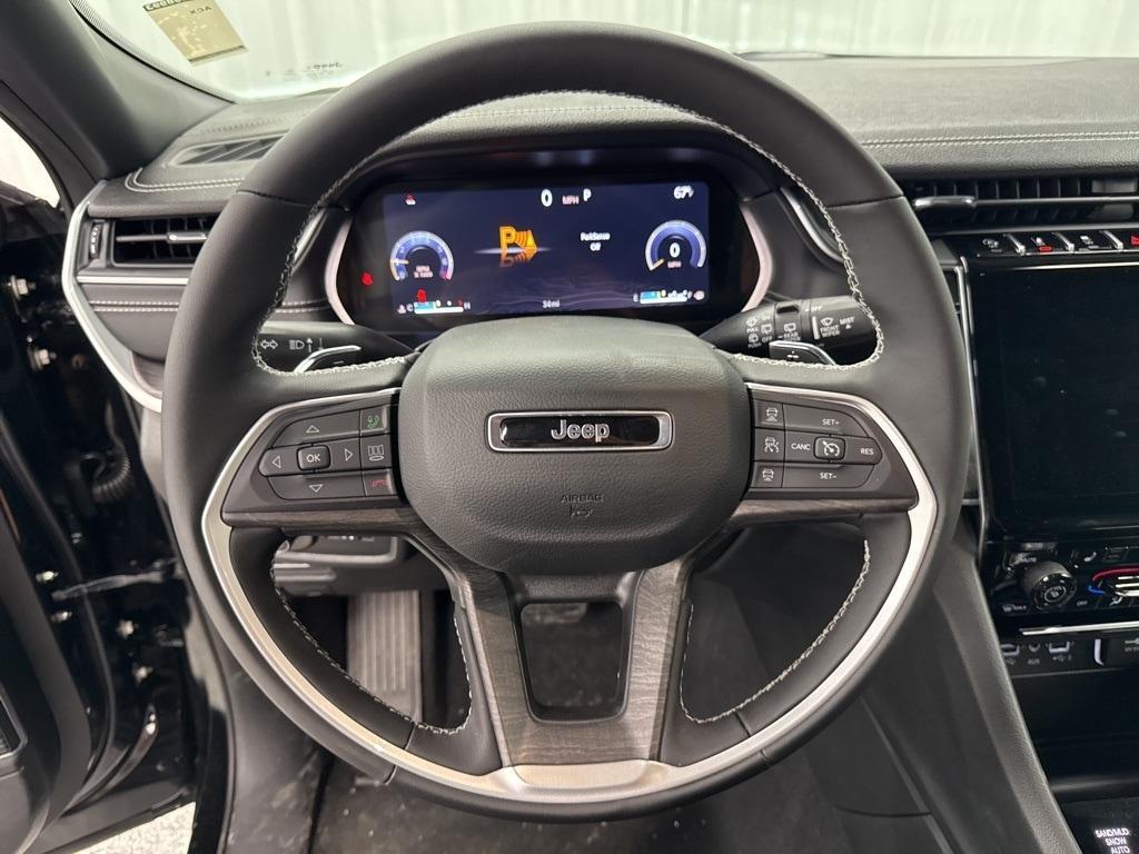 new 2025 Jeep Grand Cherokee car, priced at $46,421