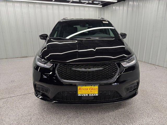 new 2026 Chrysler Pacifica car