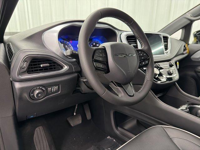 new 2026 Chrysler Pacifica car
