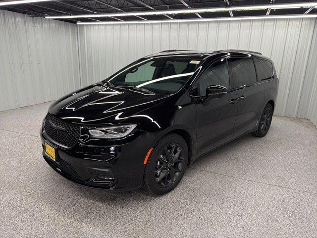 new 2026 Chrysler Pacifica car