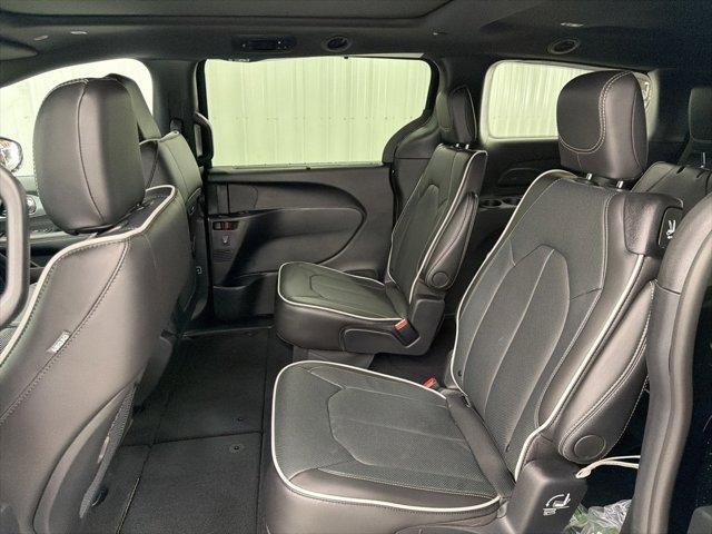new 2026 Chrysler Pacifica car
