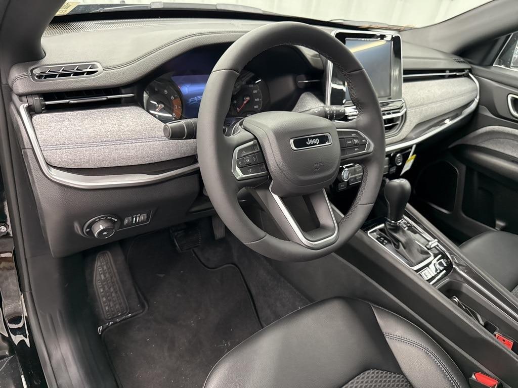 new 2025 Jeep Compass car, priced at $29,021