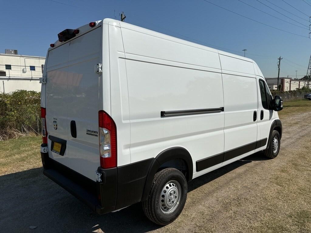 new 2025 Ram ProMaster 2500 car, priced at $46,451