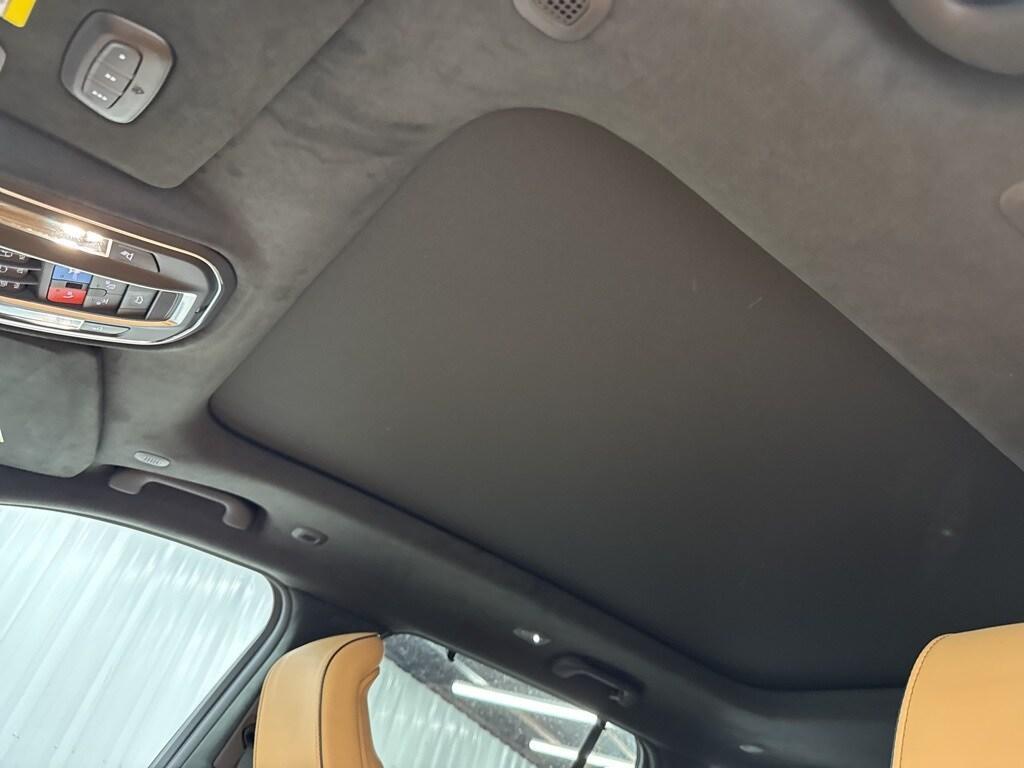 new 2025 Jeep Grand Cherokee car, priced at $63,690