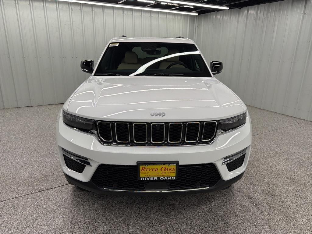 new 2025 Jeep Grand Cherokee car, priced at $47,090