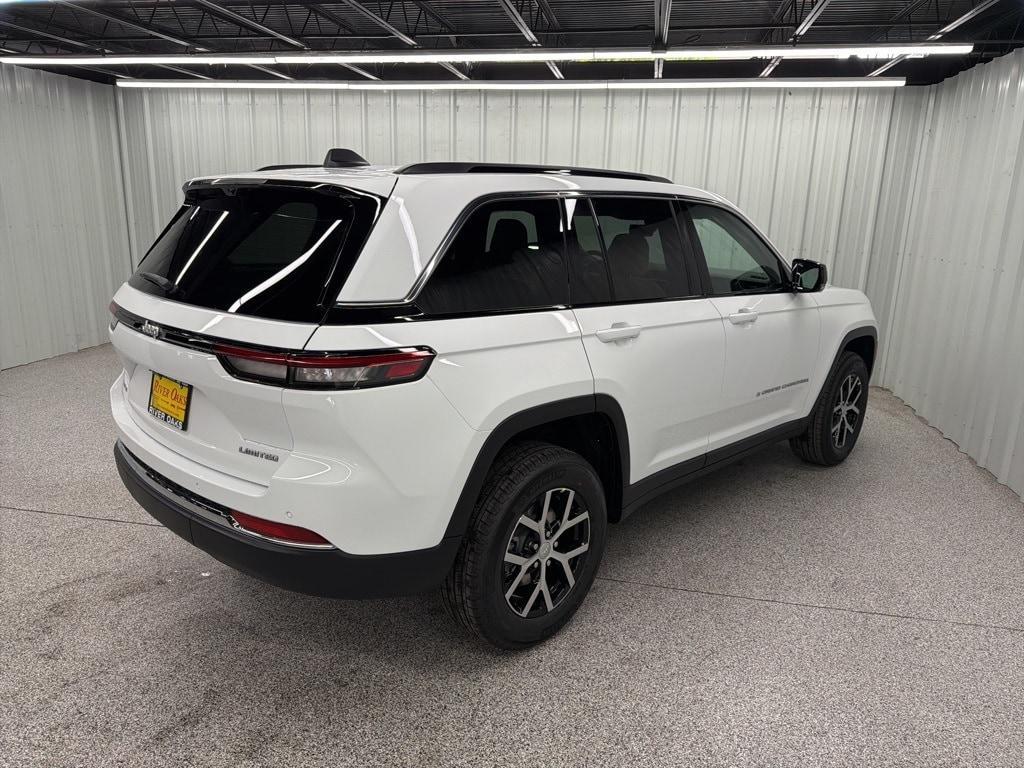 new 2025 Jeep Grand Cherokee car, priced at $47,090