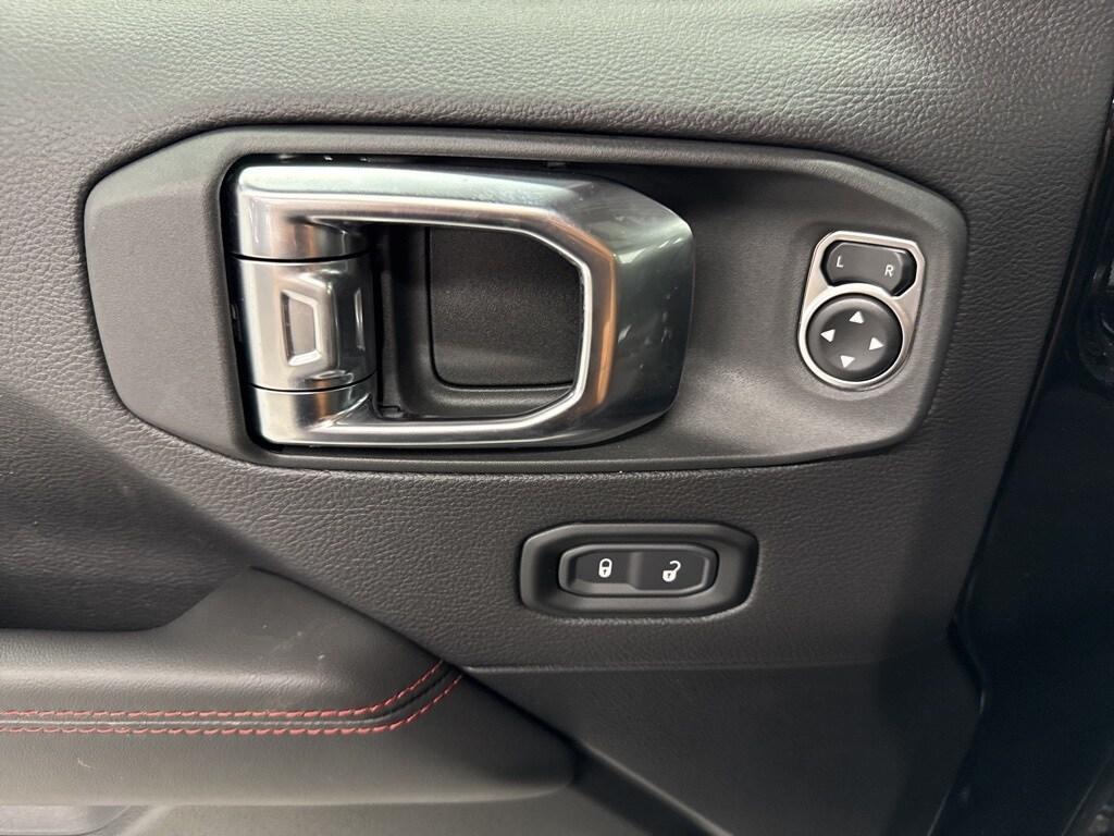 new 2025 Jeep Wrangler car, priced at $64,565