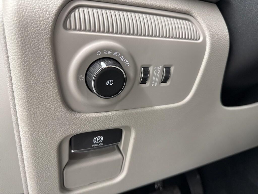 new 2025 Jeep Wagoneer car, priced at $65,946