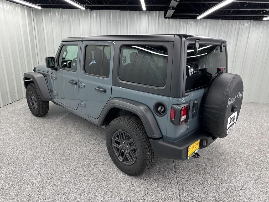 new 2025 Jeep Wrangler car, priced at $43,156