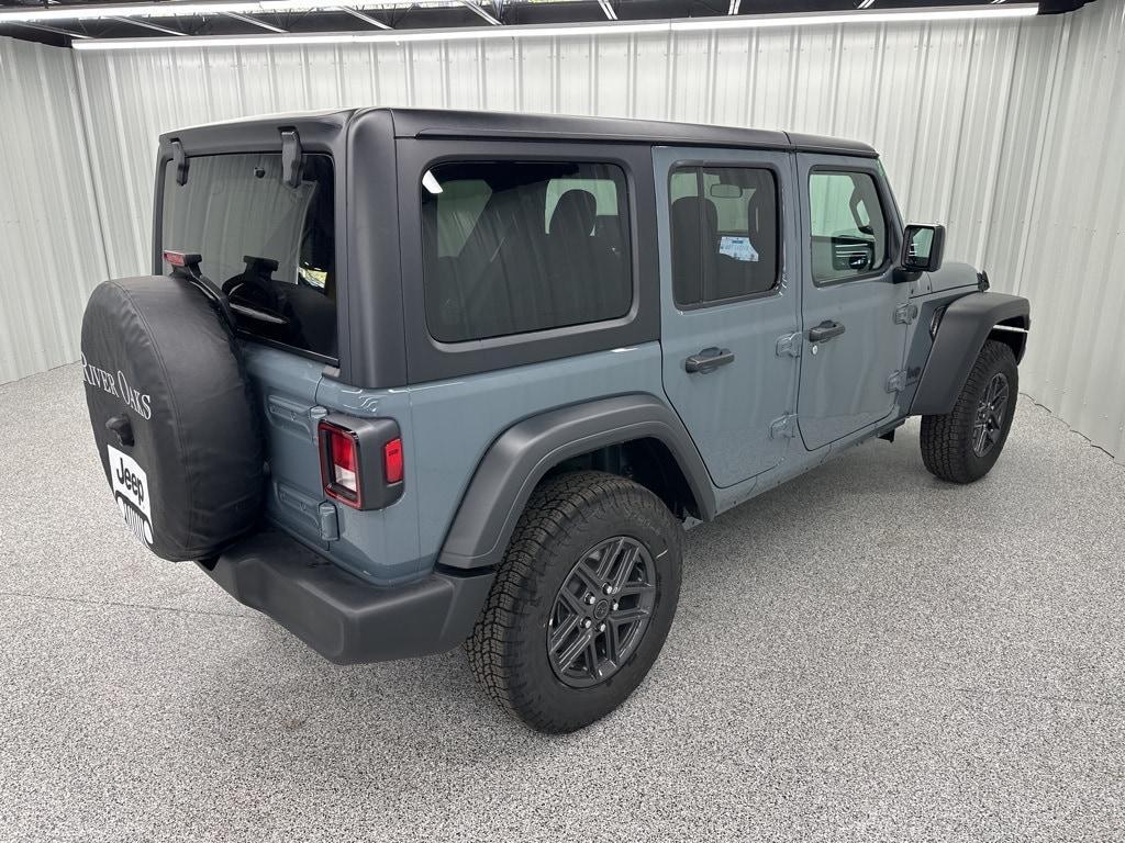 new 2025 Jeep Wrangler car, priced at $43,156