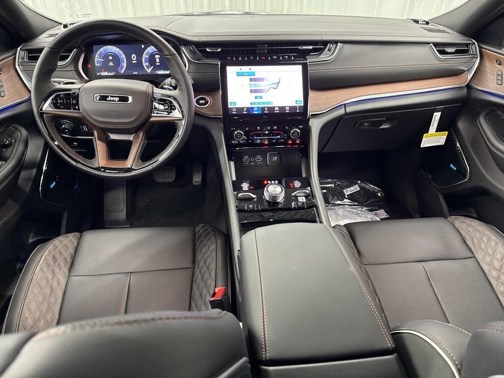 new 2025 Jeep Grand Cherokee car, priced at $60,413