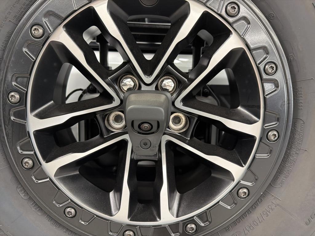 new 2025 Jeep Wrangler car, priced at $60,727