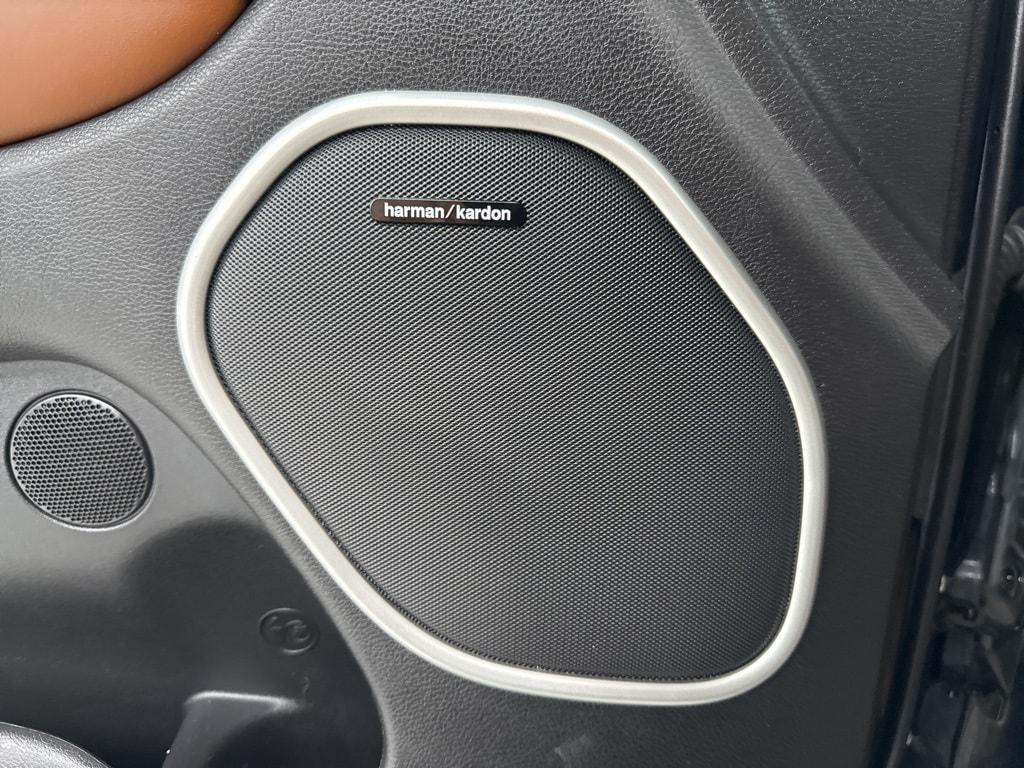 used 2021 Jeep Grand Cherokee car, priced at $31,785