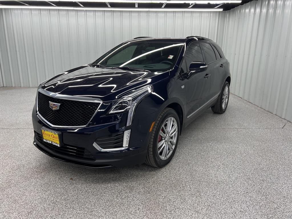 used 2022 Cadillac XT5 car, priced at $33,548