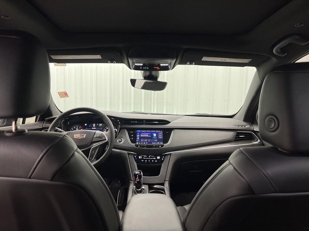 used 2022 Cadillac XT5 car, priced at $33,548