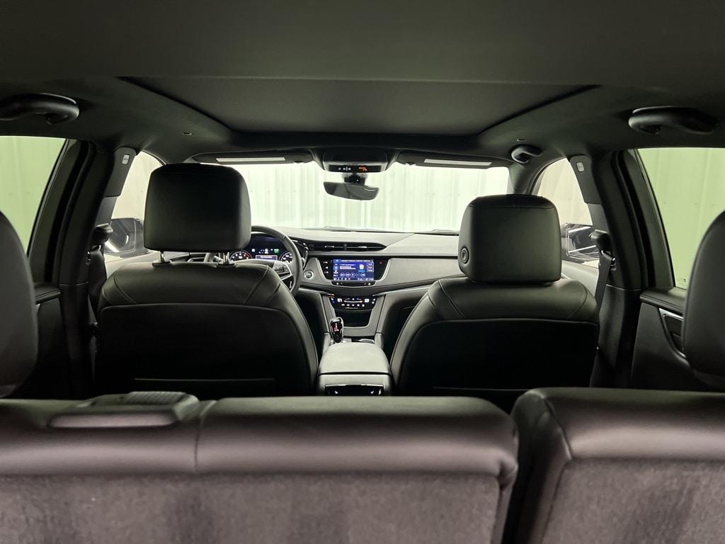 used 2022 Cadillac XT5 car, priced at $33,548