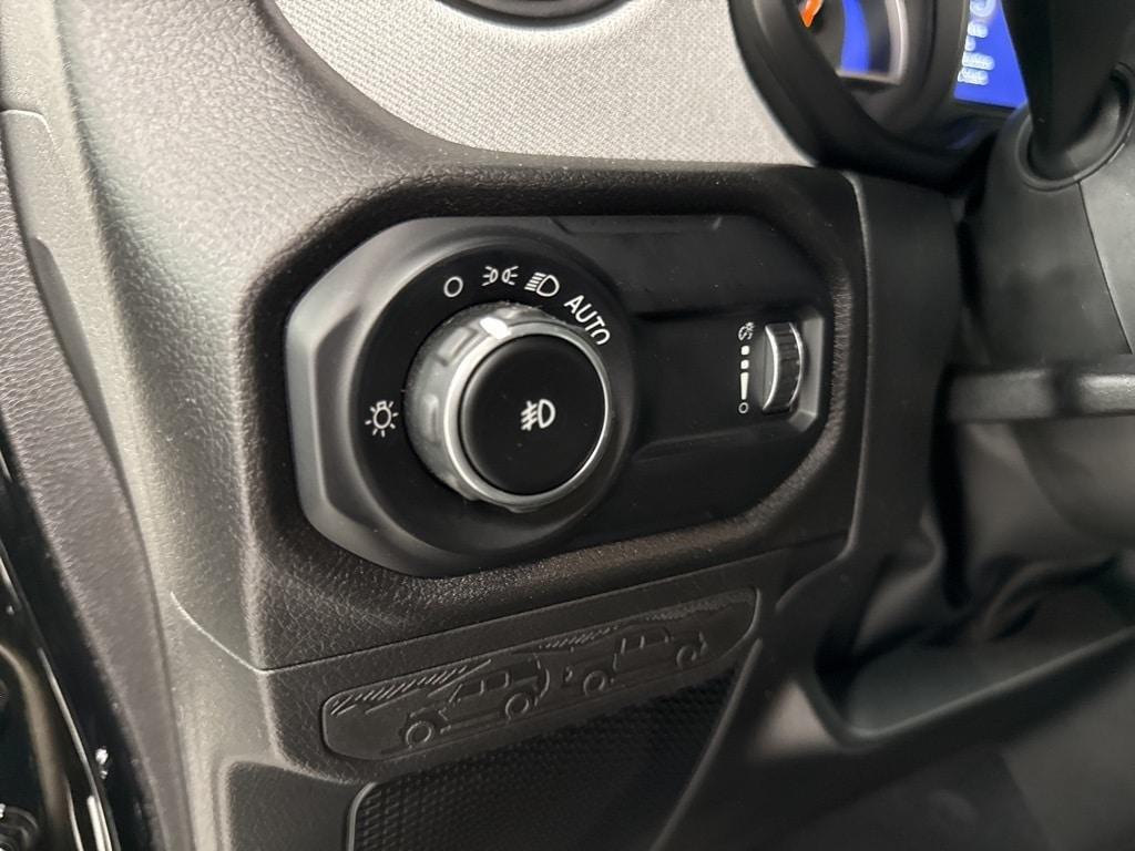 new 2025 Jeep Wrangler car, priced at $47,764