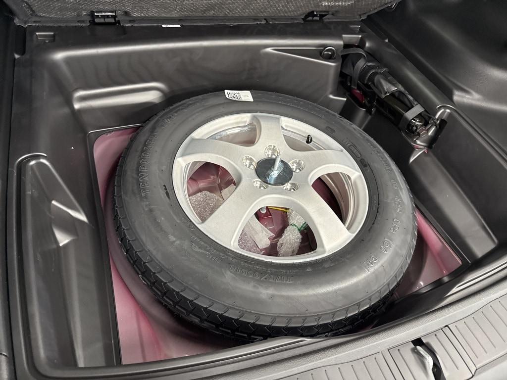 new 2025 Jeep Grand Cherokee car, priced at $42,686