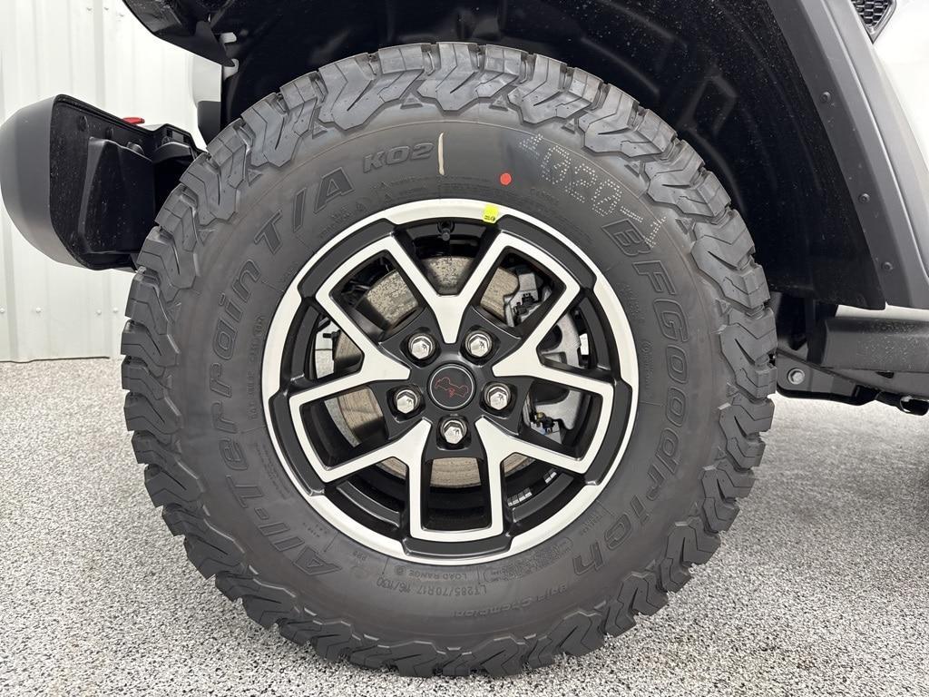 new 2025 Jeep Wrangler car, priced at $49,696